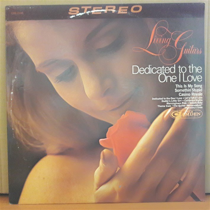 LIVING GUITARS - DEDICATED TO THE ONE I LOVE (1967) - LP 2.EL PLAK