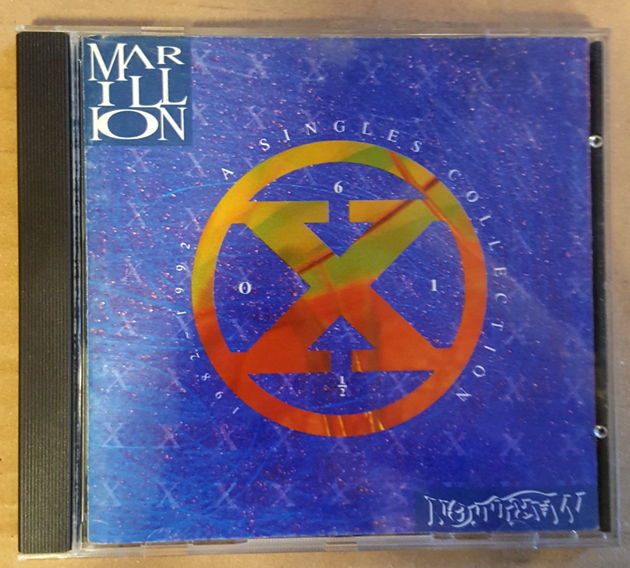 MARILLION - 1982 1992 A SINGLES COLLECTION / SIX OF ONE , HALF DOZEN OF THE OTHER (1992) - CD NEO PROGRESSIVE ROCK 2.EL