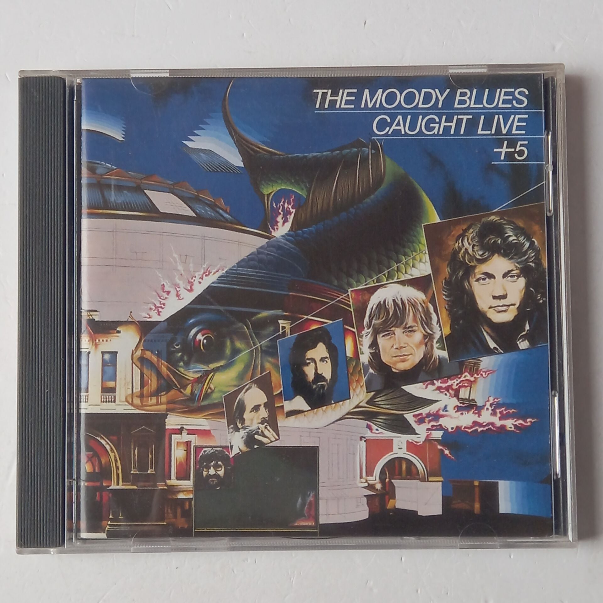 THE MOODY BLUES – CAUGHT LIVE + 5 (1977) - CD REMASTERED REISSUE 2.EL