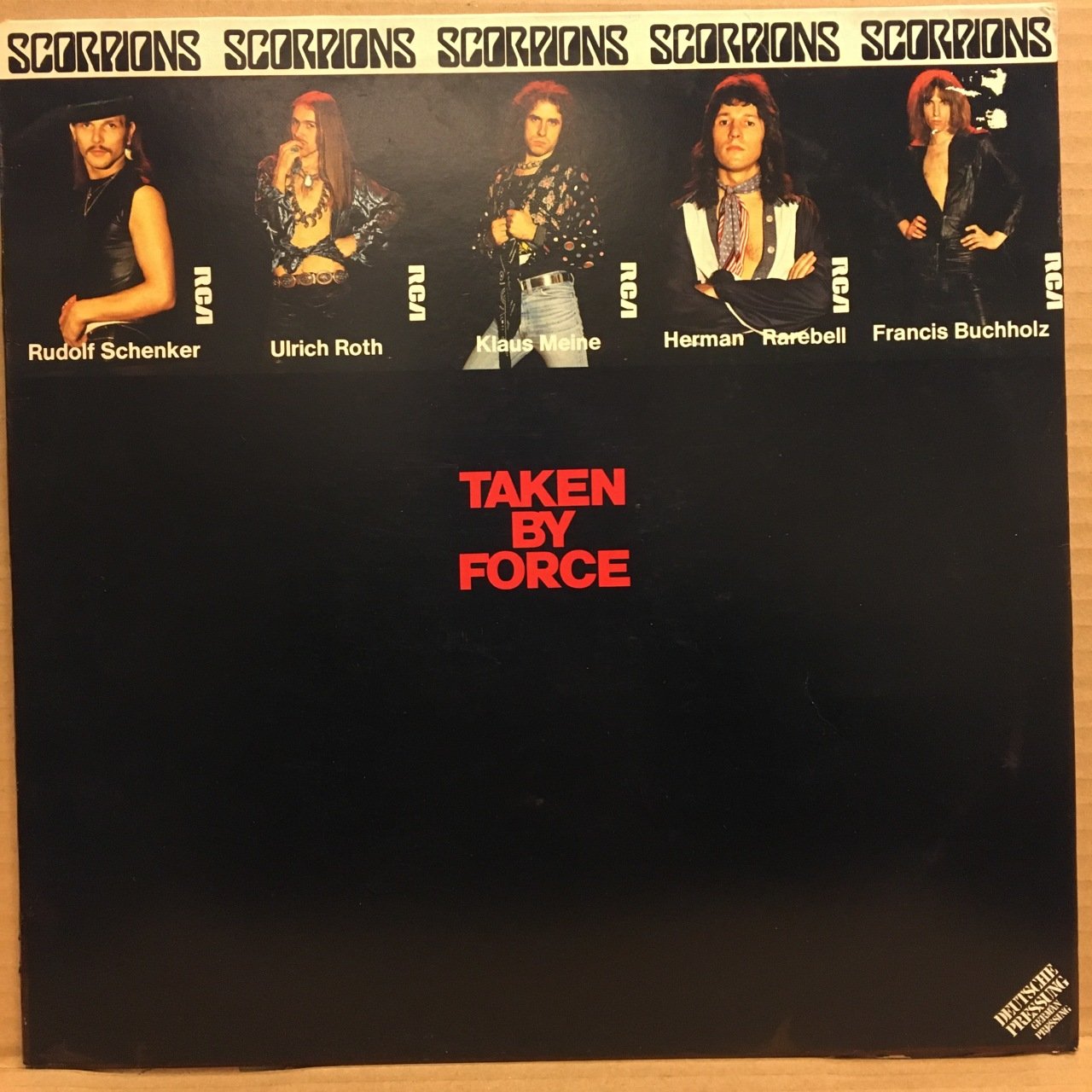 SCORPIONS - TAKEN BY FORCE (1977) 2.EL PLAK