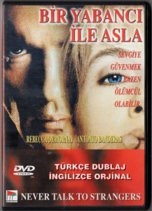 BİR YABANCI İLE ASLA - ANTONIO BANDERAS - DVD 2.EL