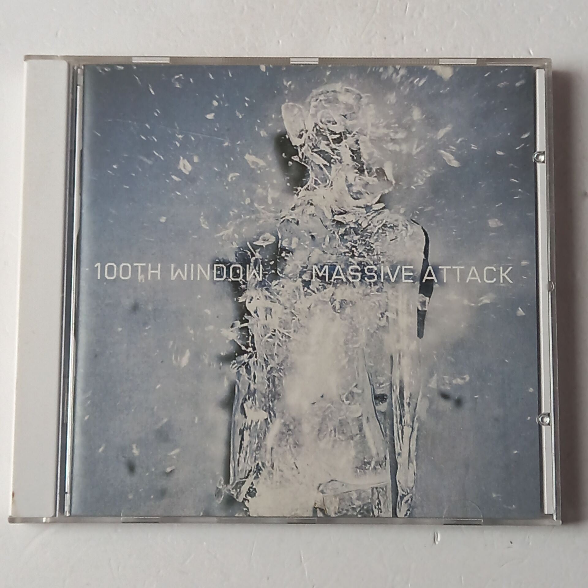 MASSIVE ATTACK – 100TH WINDOW (2003) - CD 2.EL