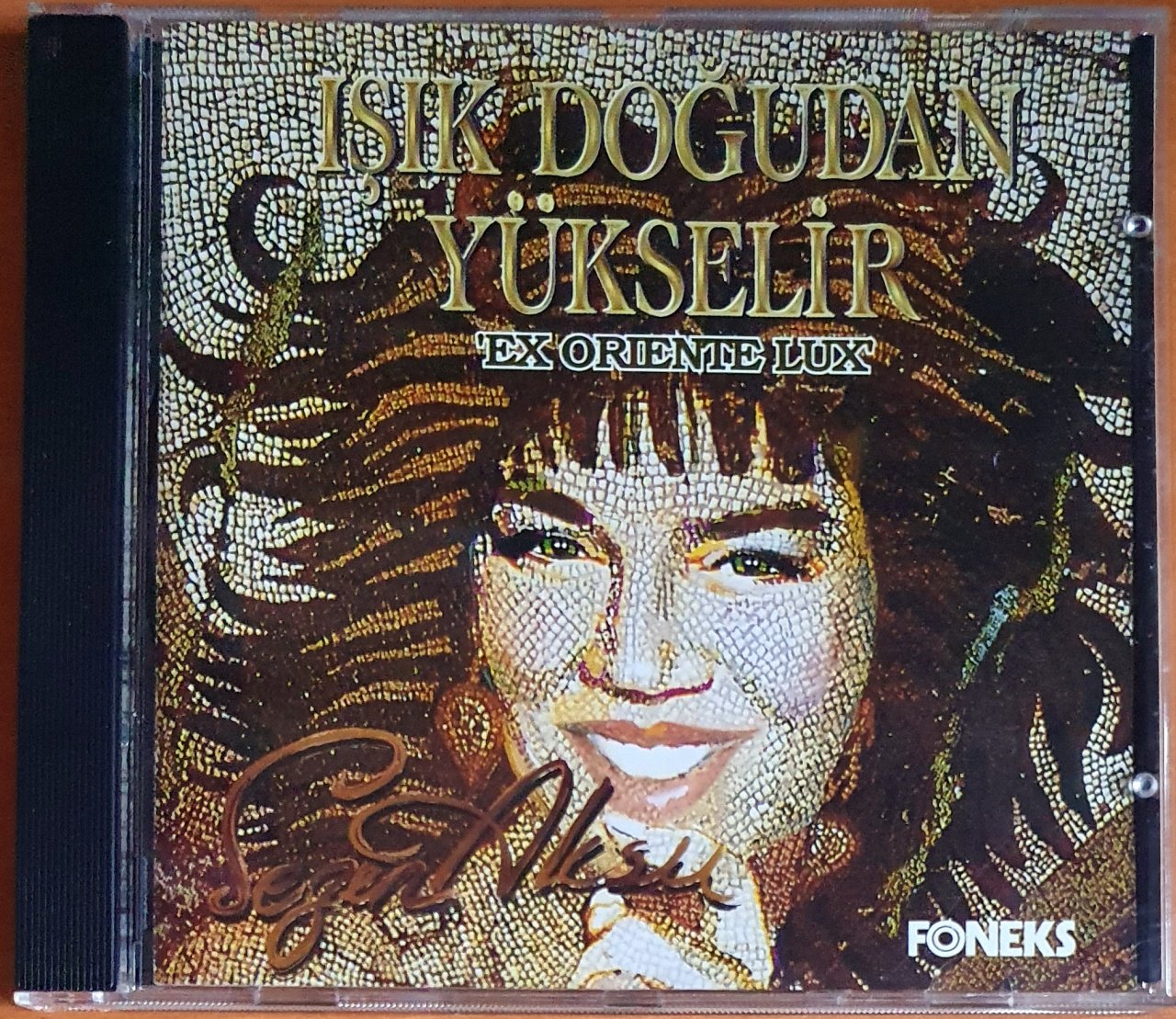 SEZEN AKSU - IŞIK DOĞUDAN YÜKSELİR (1995) - CD FONEKS/TEMPA 2.EL