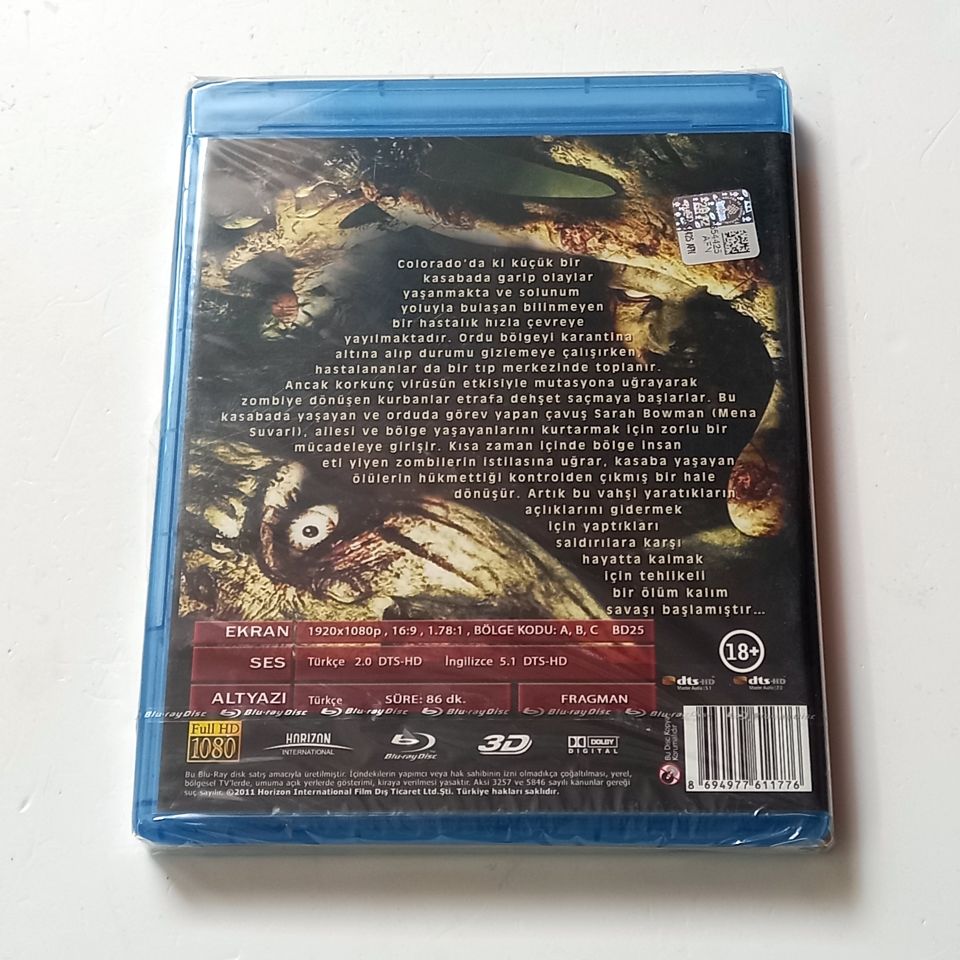 DAY OF THE DEAD / ÖLÜLERİN GÜNÜ - MENA SUVARI, NICK CANNON, YÖN.: STEVE MINER - BLU-RAY AMBALAJINDA SIFIR