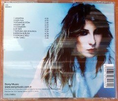 YONCA LODİ - AŞKTA VE AYRILIKTA (2001) CD 2.EL