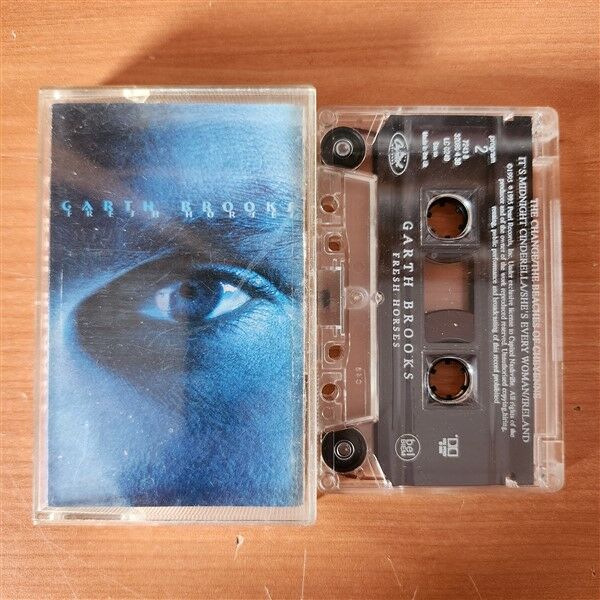 GARTH BROOKS - FRESH HORSES (1995) - KASET MADE IN UK 2.EL