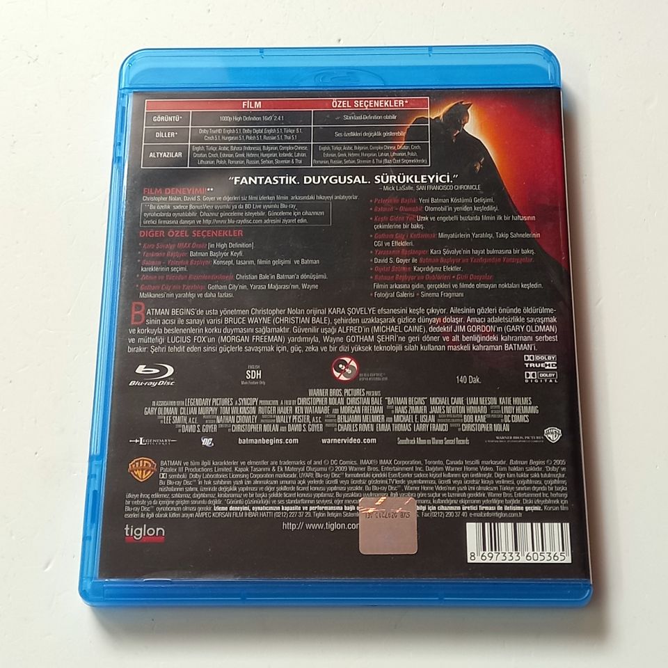BATMAN BEGINS / BATMAN BAŞLIYOR - CHRISTIAN BALE, MICHAEL CAINE, LIAM NEESON, YÖN.: CHRISTOPHER NOLAN - BLU-RAY 2.EL