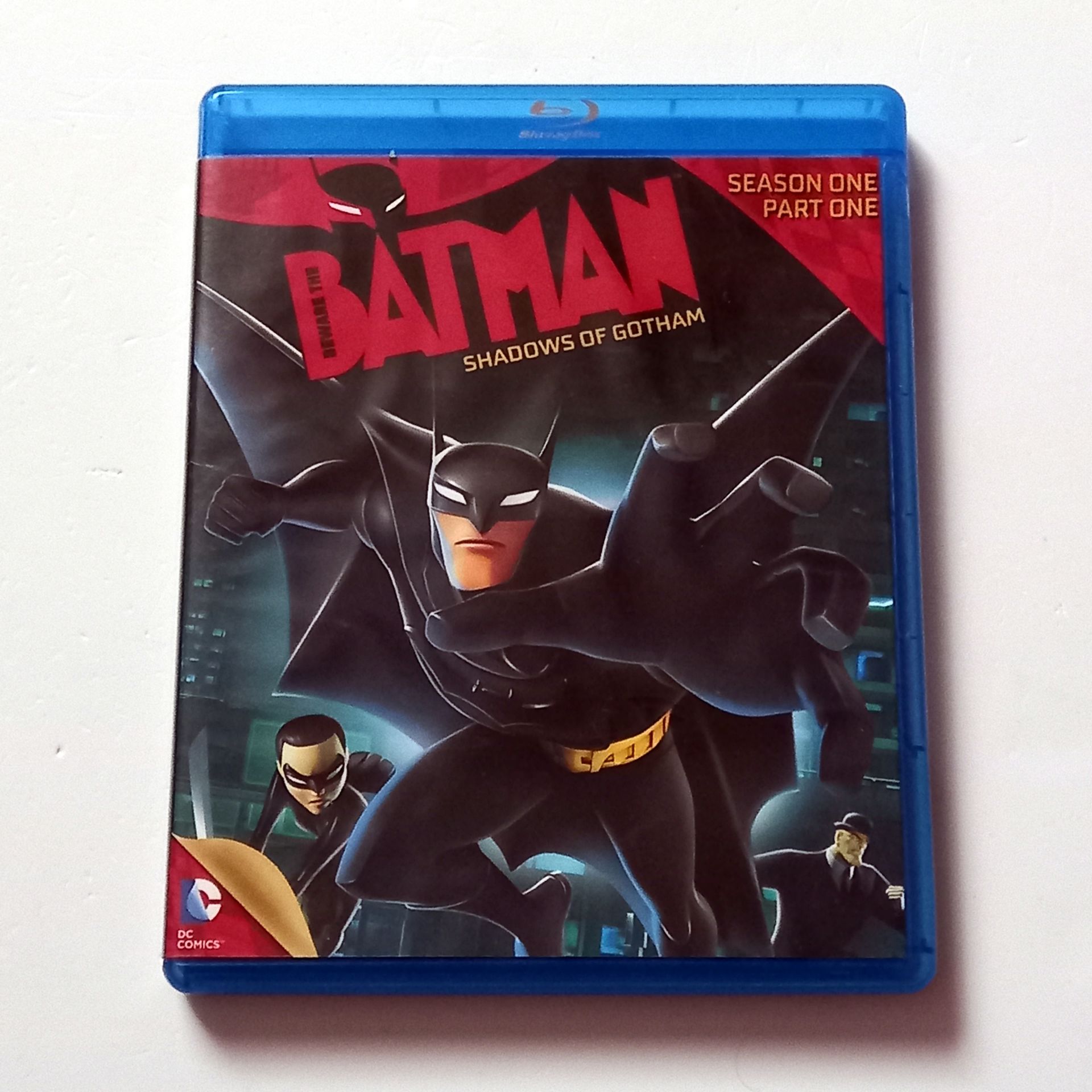 BEWARE THE BATMAN / SHADOWS OF GOTHAM - ANİMASYON DİZİ 1. SEZON - BLU-RAY 2.EL 1. BÖLGE TR ALTYAZI YOKTUR