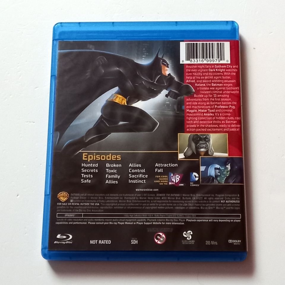 BEWARE THE BATMAN / SHADOWS OF GOTHAM - ANİMASYON DİZİ 1. SEZON - BLU-RAY 2.EL 1. BÖLGE TR ALTYAZI YOKTUR