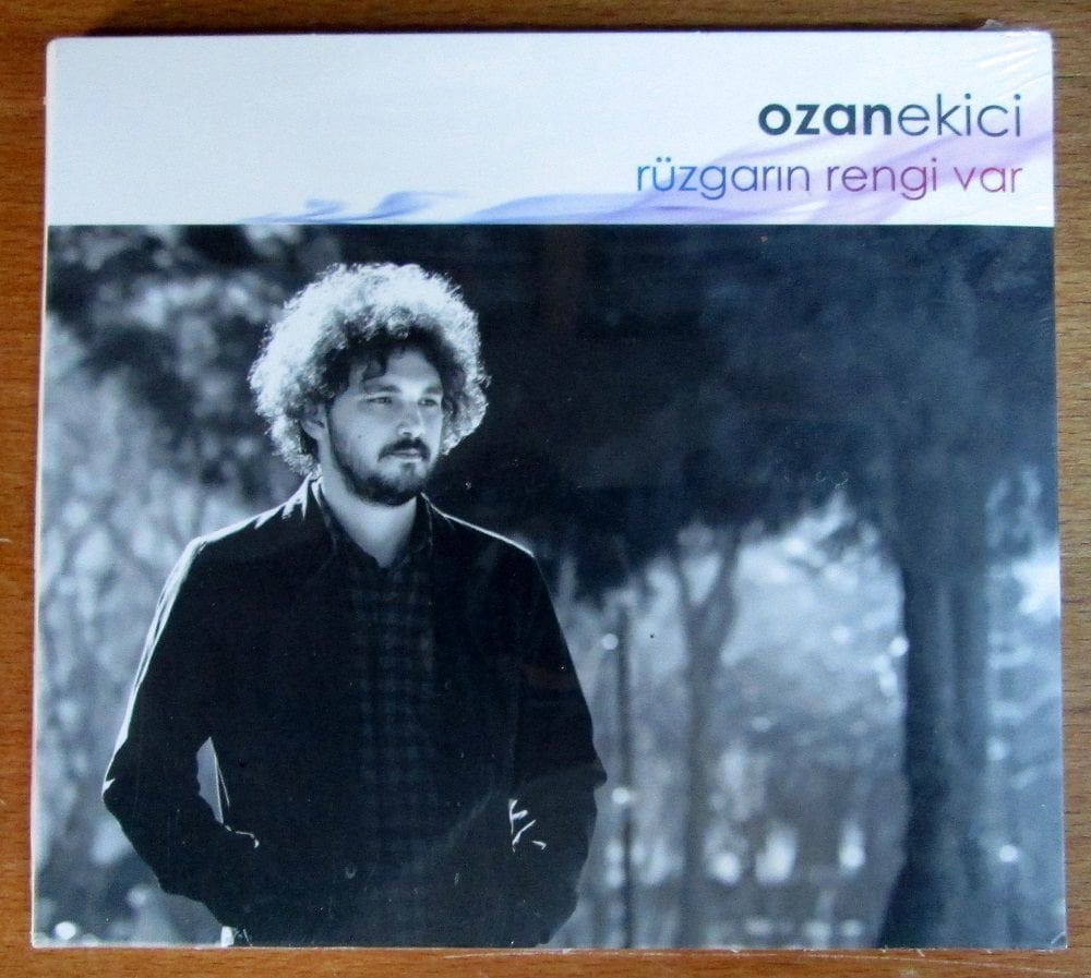 OZAN EKİCİ - RÜZGARIN RENGİ VAR CD SIFIR