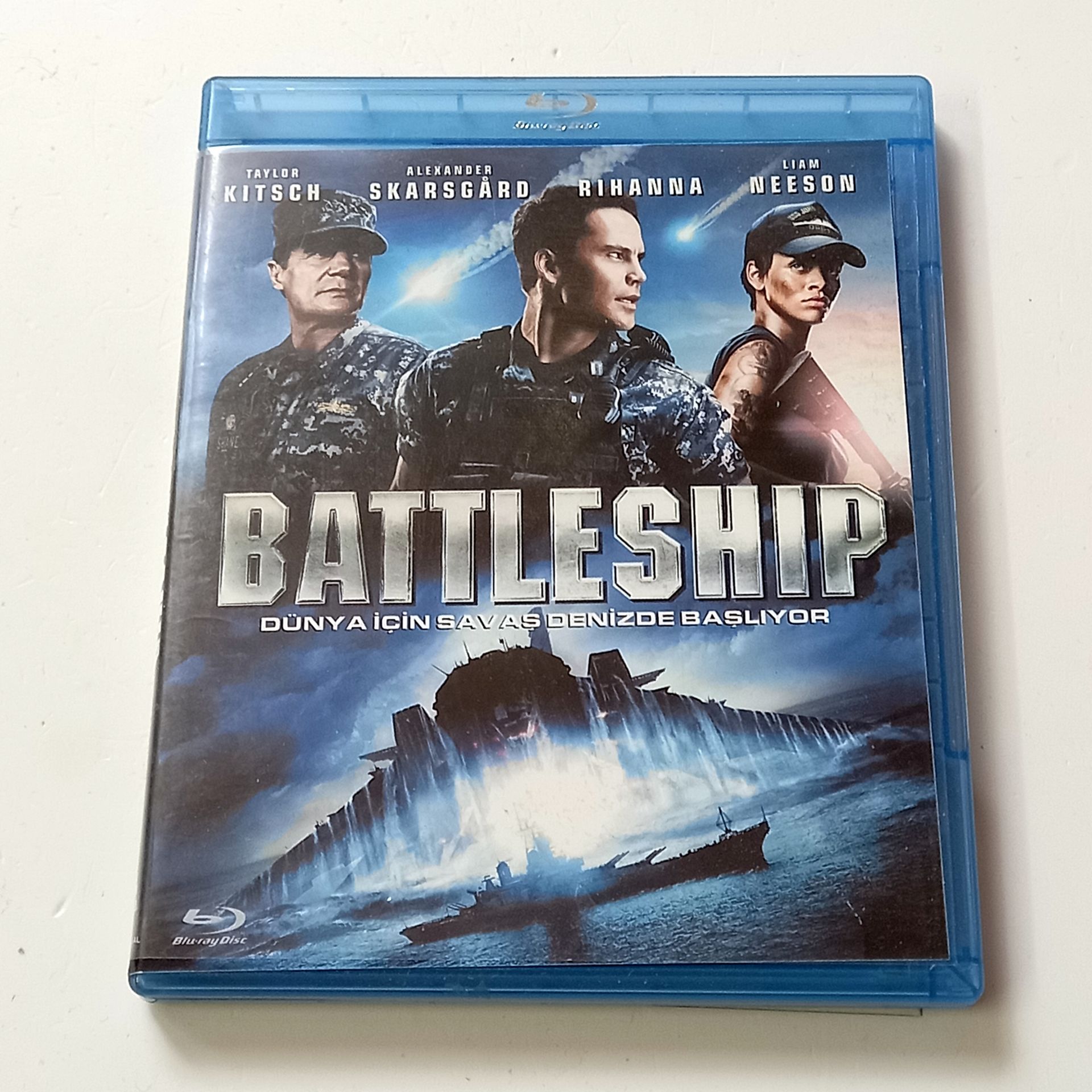 BATTLESHIP - TAYLOR KITSCH, LIAM NEESON, RIHANNA, YÖN.: PETER BERG - BLU-RAY 2.EL