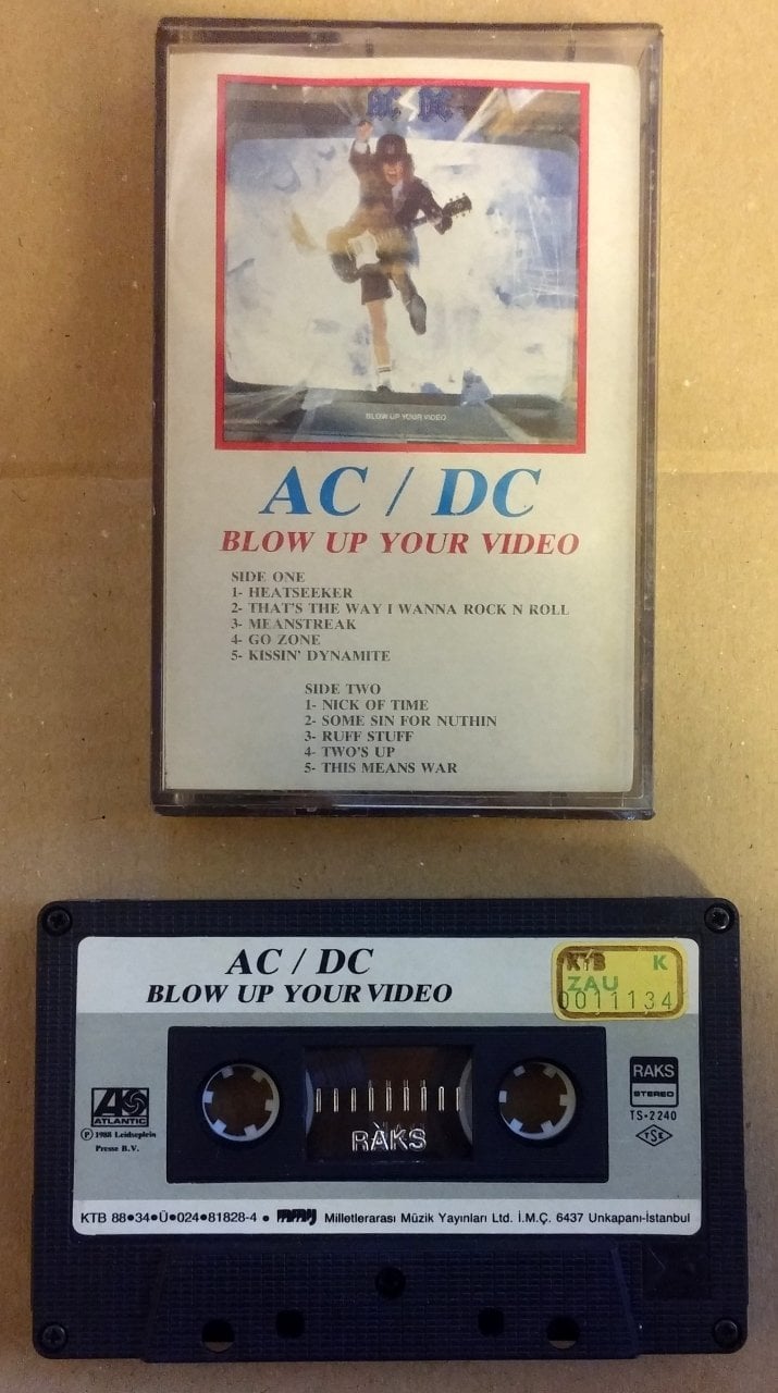 AC/DC - BLOW UP YOUR VIDEO (1988) CASSETTE MADE IN TURKEY ''USED