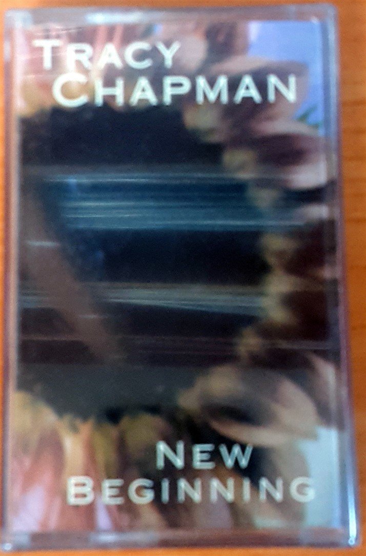 TRACY CHAPMAN - NEW BEGINNING CASSETTE MADE IN TURKEY ''NEW''