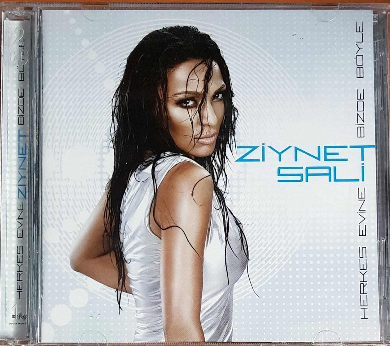 ZİYNET SALİ - HERKES EVİNE / BİZDE BÖYLE (2009) DMC 2CD 2.EL