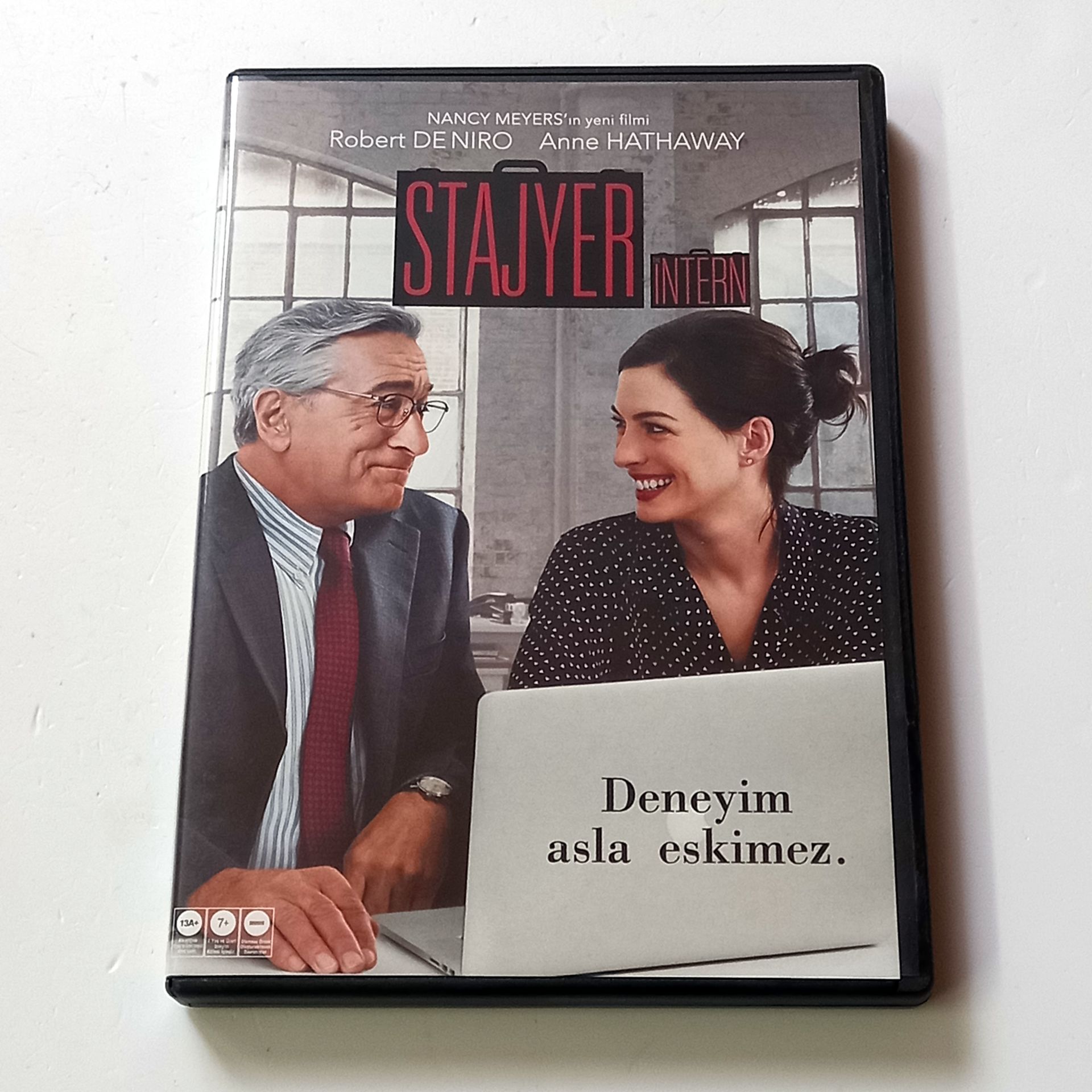 STAJYER / INTERN - ROBERT DE NIRO, ANNE HATHAWAY, YÖN.: NANCY MEYERS - DVD 2.EL