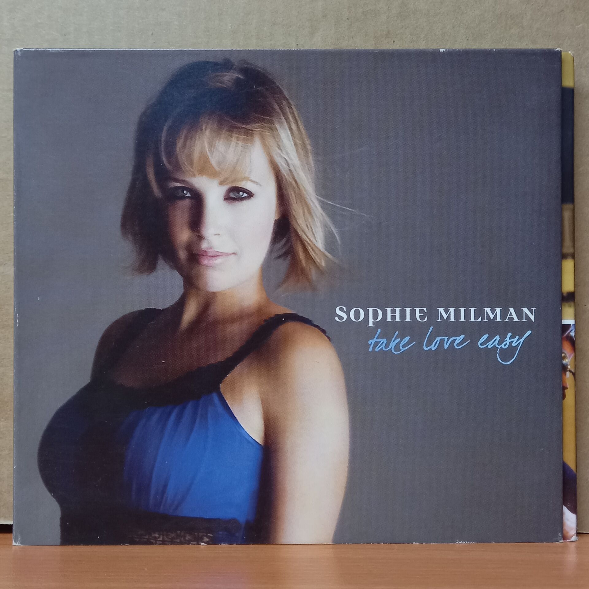 SOPHIE MILMAN – TAKE LOVE EASY (2009) - CD 2.EL