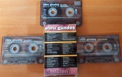 EBRU GÜNDEŞ KLASİKLERİ - SEN ALLAHIN BİR LÜTFUSUN / TANRI MİSAFİRİ / BEN DAHA BÜYÜMEDİM 3KASET 2.EL