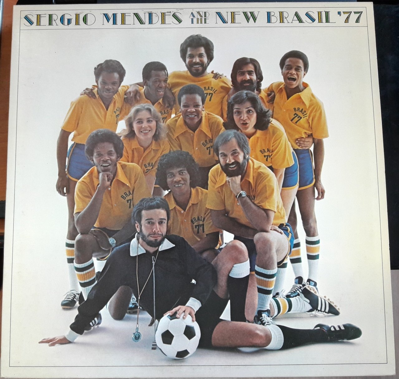 SERGIO MENDES AND THE NEW BRASIL '77 - 2.EL PLAK