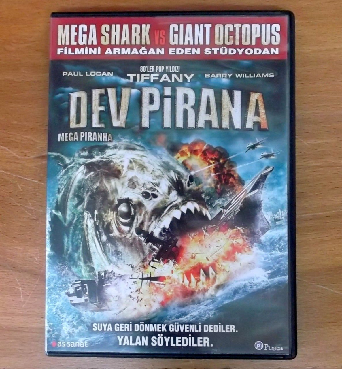 DEV PİRANA - DVD 2.EL