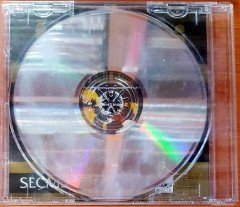 ZÜLFÜ LİVANELİ - İSTANBUL KONSERİ / SEÇME ESERLER 7 (1990) CD 2.EL