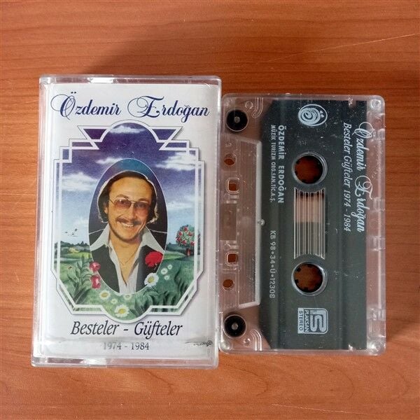 ÖZDEMİR ERDOĞAN - BESTELER / GÜFTELER 1974-1984 (1998) - KASET 2.EL