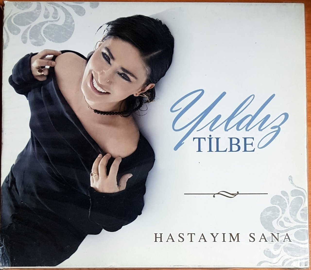 YILDIZ TİLBE - HASTAYIM SANA (2010) SEYHAN MÜZİK CD SIFIR