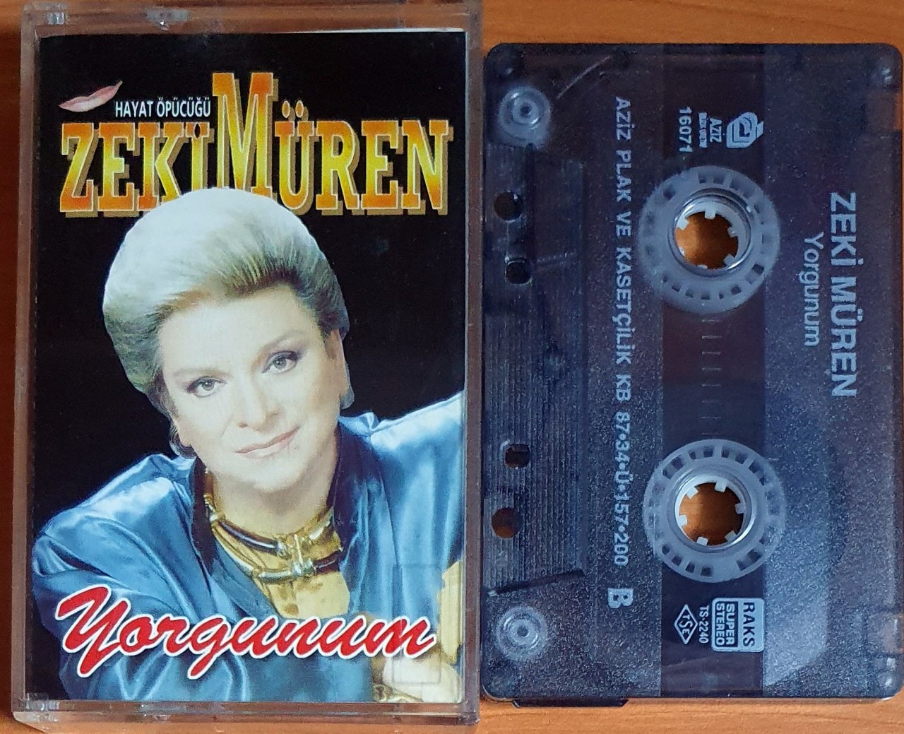 ZEKİ MÜREN - YORGUNUM - KASET 2.EL