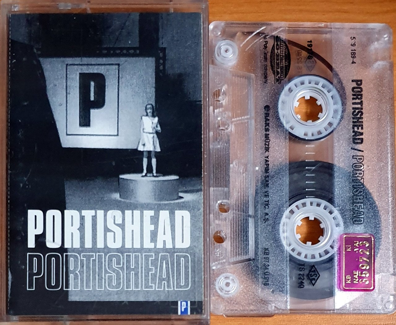 PORTISHEAD - PORTISHEAD (1997) - KASET RAKS 2.EL