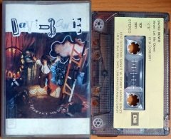 DAVID BOWIE - NEVER LET ME DOWN (1987) - KASET KENT 2.EL
