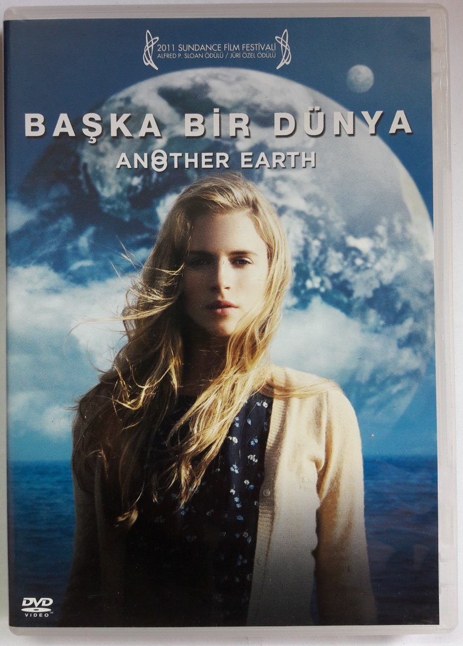 BAŞKA BİR DÜNYA - ANOTHER EARTH - MIKE CAHILL - DVD 2.EL