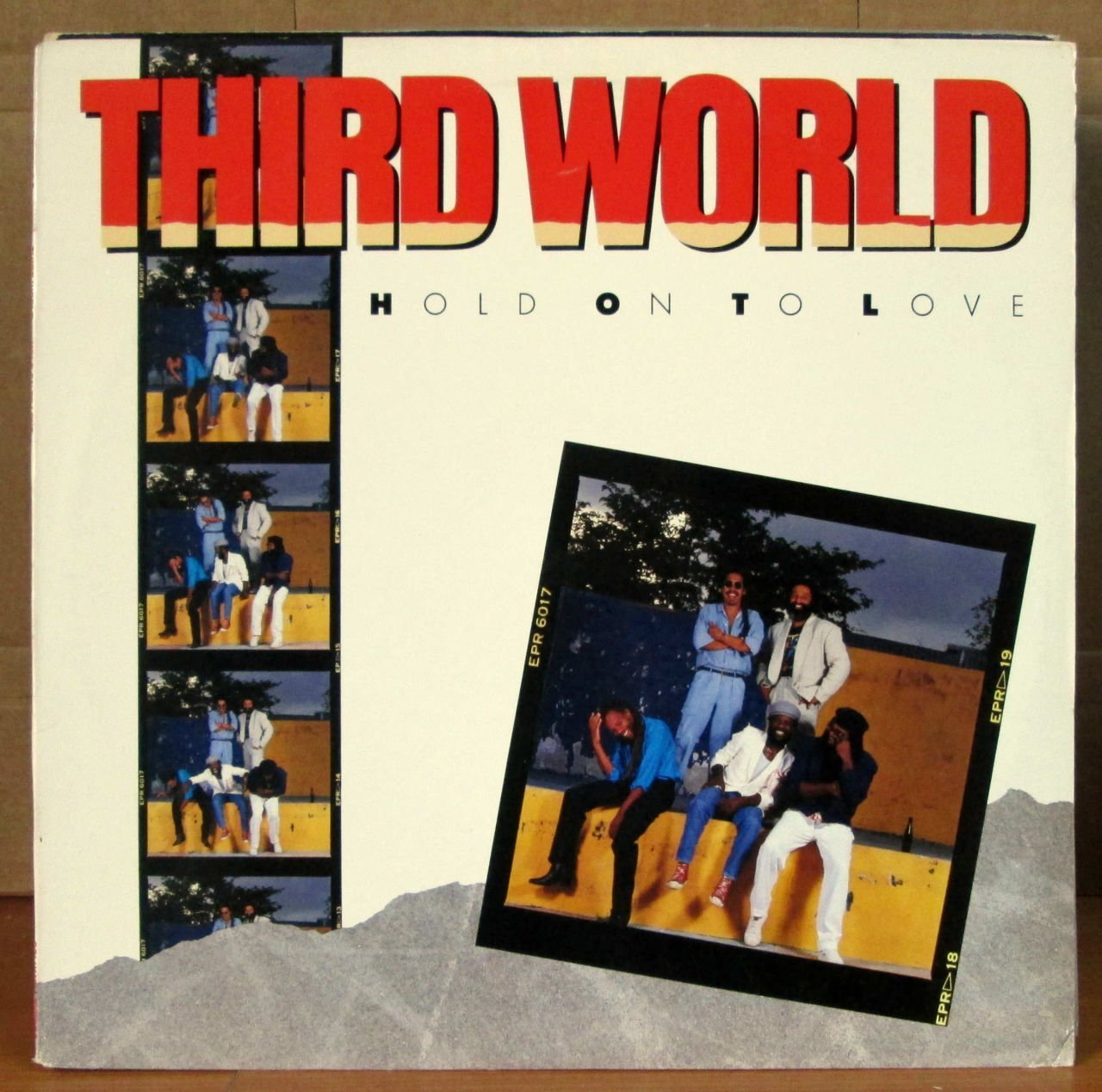 THIRD WORLD - HOLD ON TO LOVE - LP 2.EL