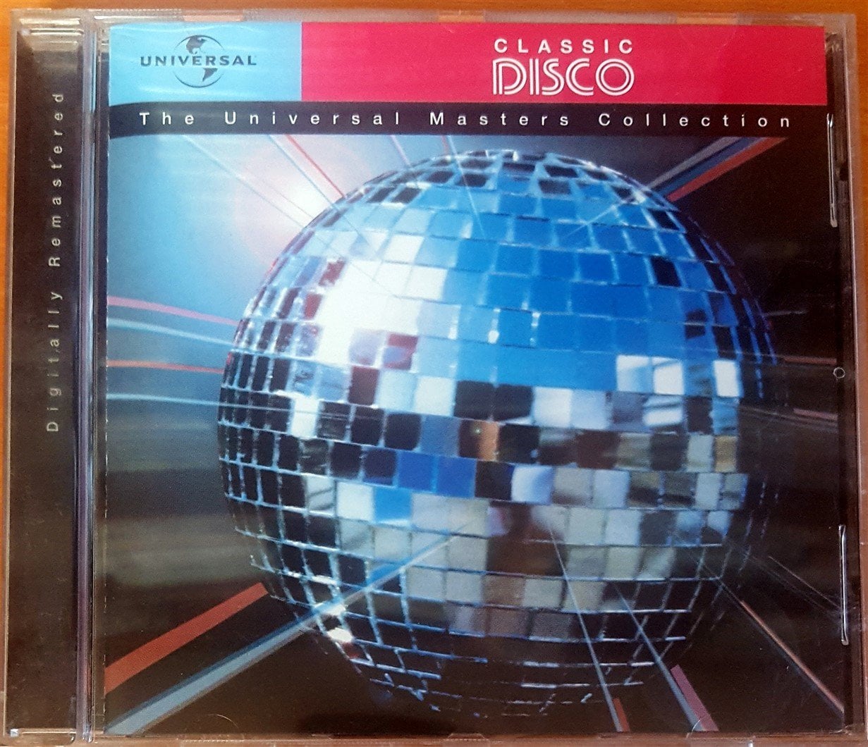 CLASSIC DISCO / THE UNIVERSAL MASTERS COLLECTION / GLORIA GAYNOR THE COMMODORES BARRY WHITE CAMEO DIANA ROSS (2000) CD 2.EL