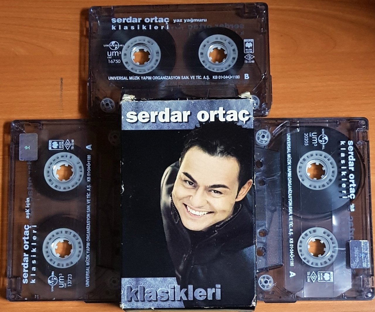 SERDAR ORTAÇ KLASİKLERİ / AŞK İÇİN, YAZ YAĞMURU, '98 (2001) UNIVERSAL 3KASET 2.EL