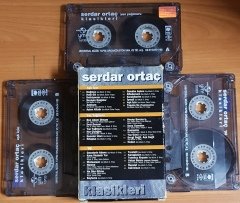 SERDAR ORTAÇ KLASİKLERİ / AŞK İÇİN, YAZ YAĞMURU, '98 (2001) UNIVERSAL 3KASET 2.EL