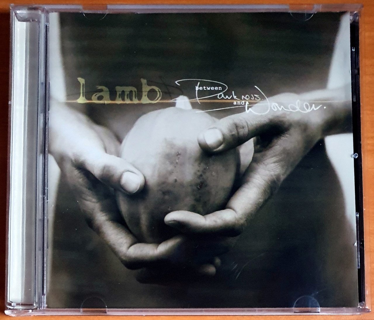 LAMB - BETWEEN DARKNESS AND WONDER (2004) - CD KOCH RECORDS 2.EL