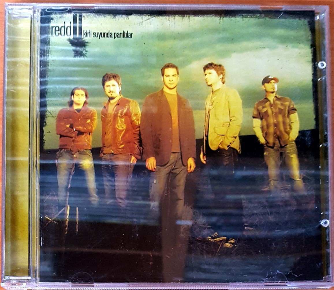 REDD - KİRLİ SUYUNDA PARILTILAR CD 2.EL