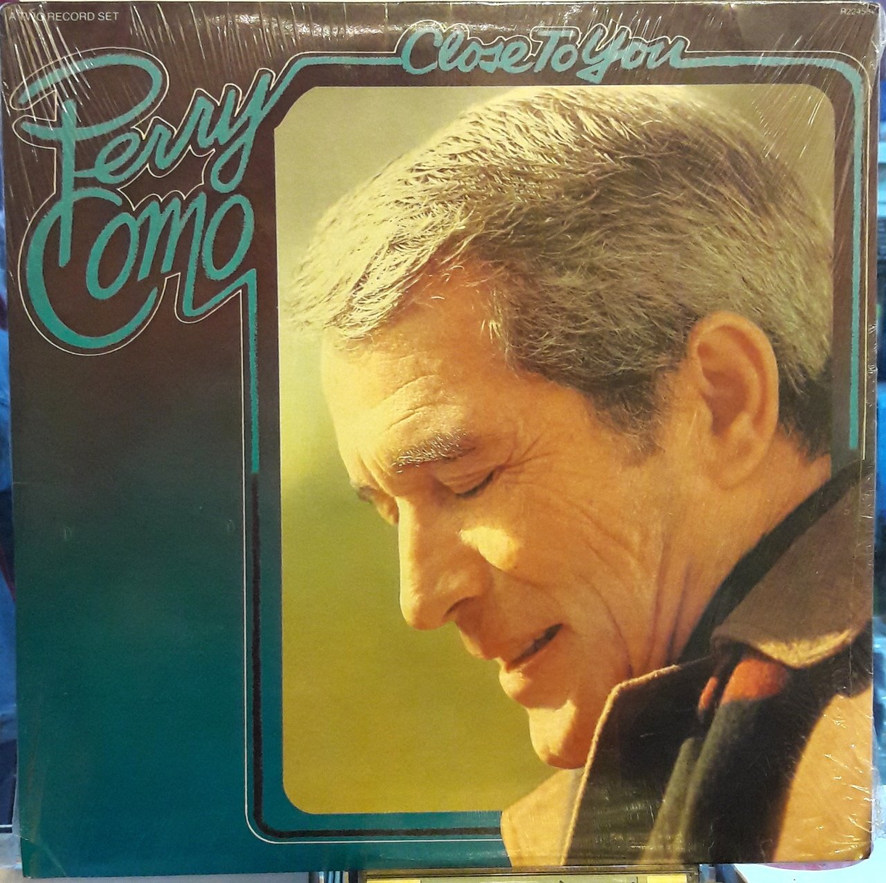 PERRY COMO - CLOSE TO YOU (1979) - DÖNEM BASKISI PLAK SIFIR
