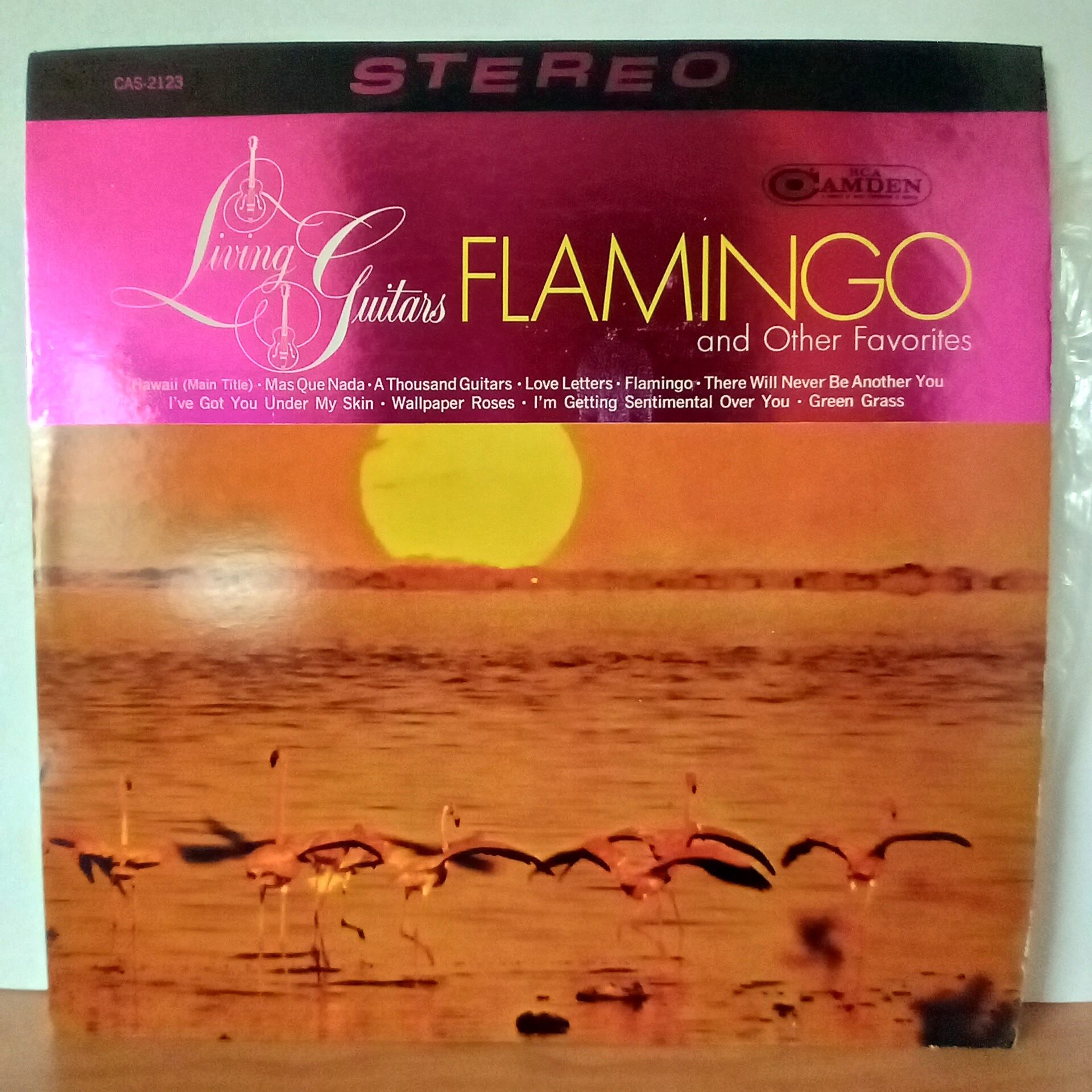 LIVING GUITARS – \'\'FLAMINGO\'\' AND OTHER FAVORITES (1967) - LP 2.EL PLAK