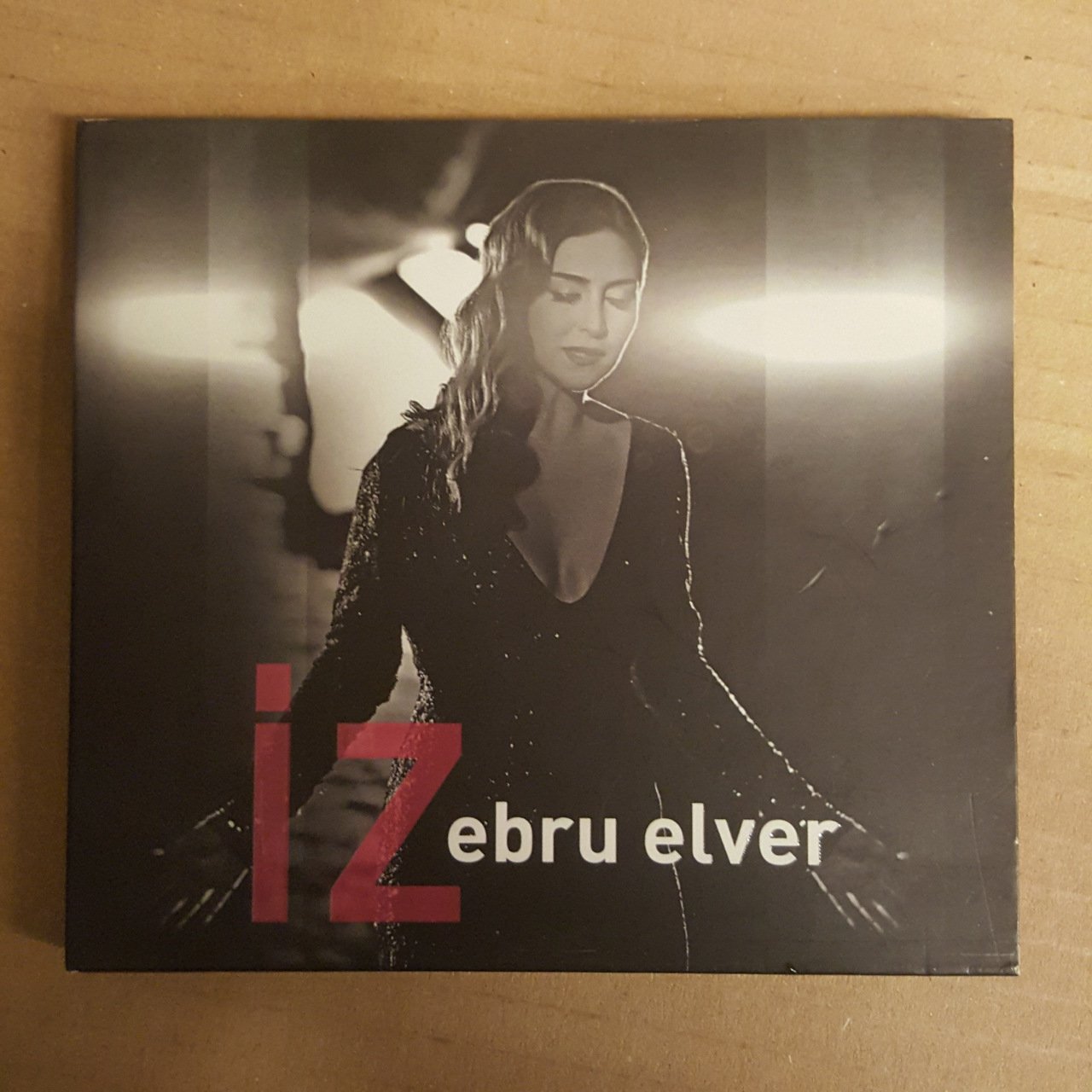 EBRU ELVER - İZ (2012) - CD 2.EL
