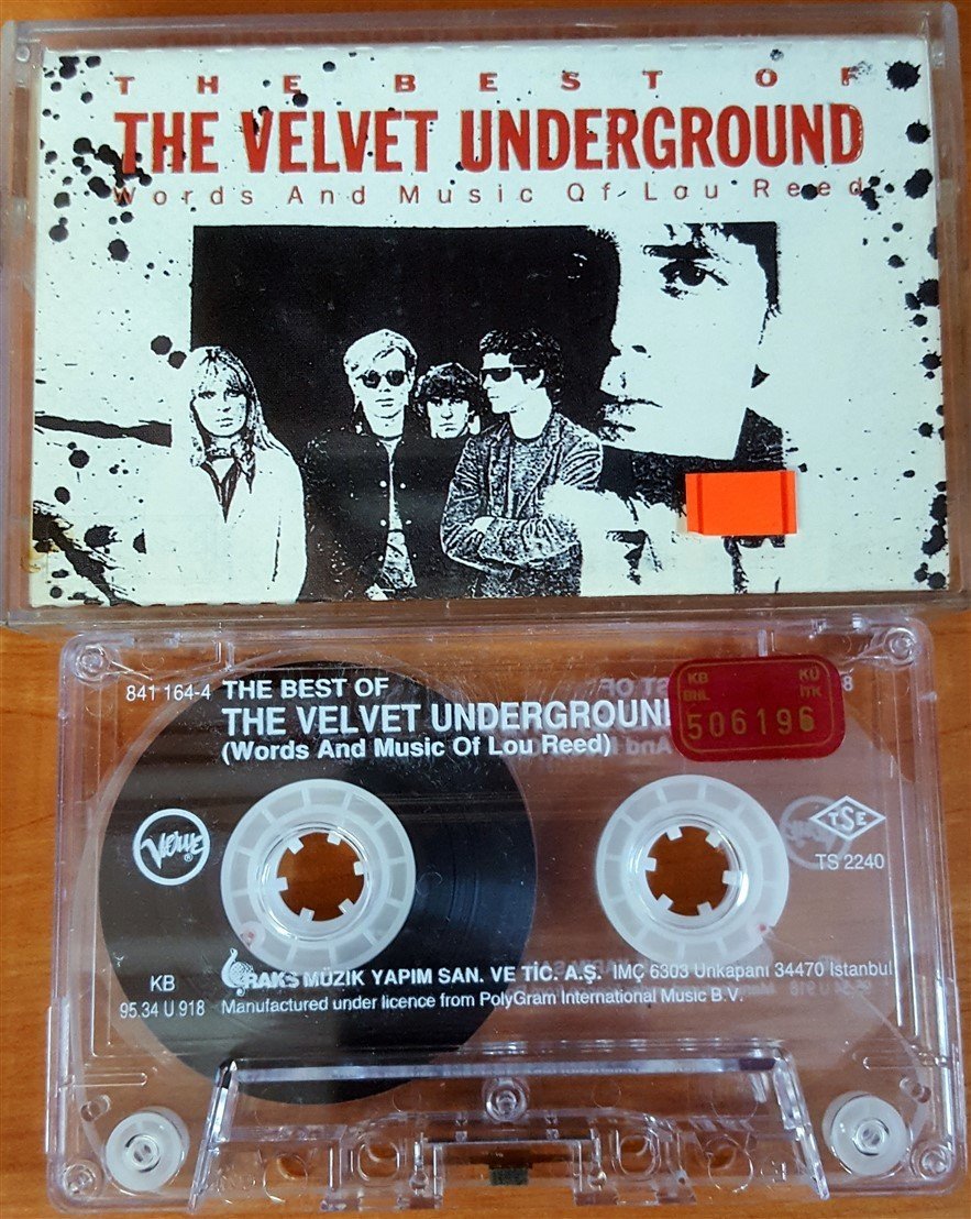 VELVET UNDERGROUND - THE BEST OF [WORDS AND MUSIC OF LOU REED] CASSETTE MADE IN TURKEY ''USED''
