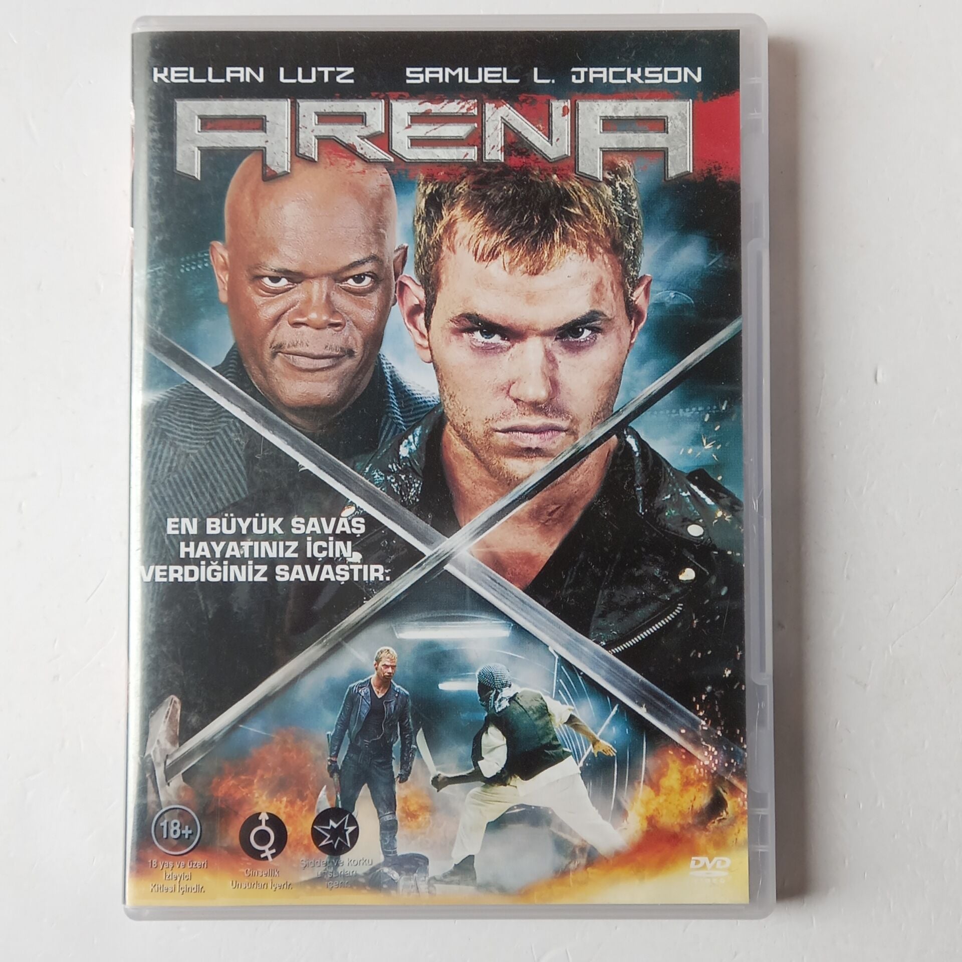 ARENA - KELLAN LUTZ, SAMUEL L. JACKSON - DVD 2.EL