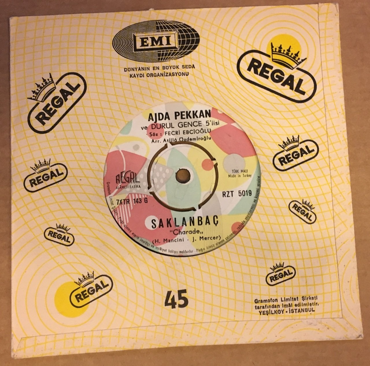 AJDA PEKKAN - OYALAMA BENİ / SAKLANBAÇ 7'' 45 DEVİR