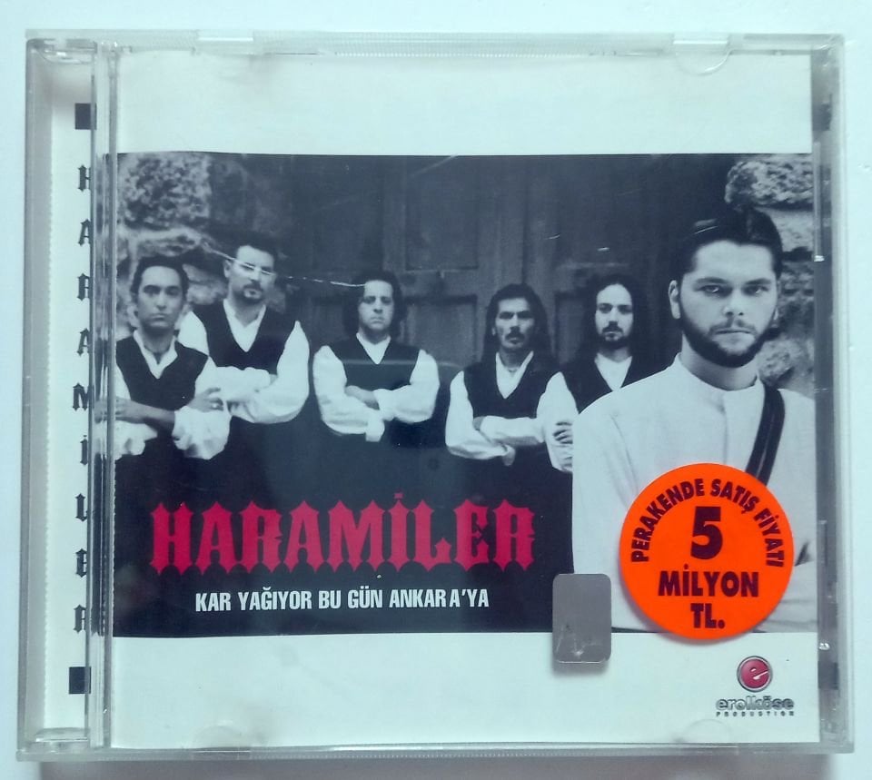 HARAMİLER – KAR YAĞIYOR BU GÜN ANKARA\'YA (2002) - CD 2.EL