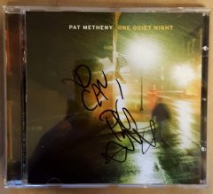 PAT METHENY - ONE QUIET NIGHT (2003) - CD BOOKLET İMZALI 2.EL