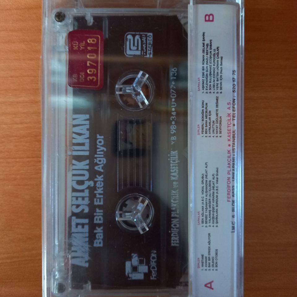 AHMET SELÇUK İLKAN - BAK BİR ERKEK AĞLIYOR (1998) - KASET SIFIR