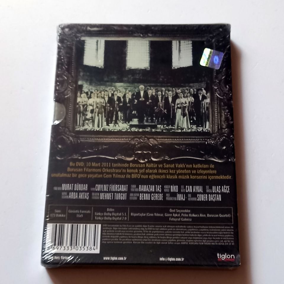BİFO & CMYLMZ - BORUSAN İSTANBUL FİLARMONİ ORKESTRASI & CEM YILMAZ - DVD AMBALAJINDA SIFIR