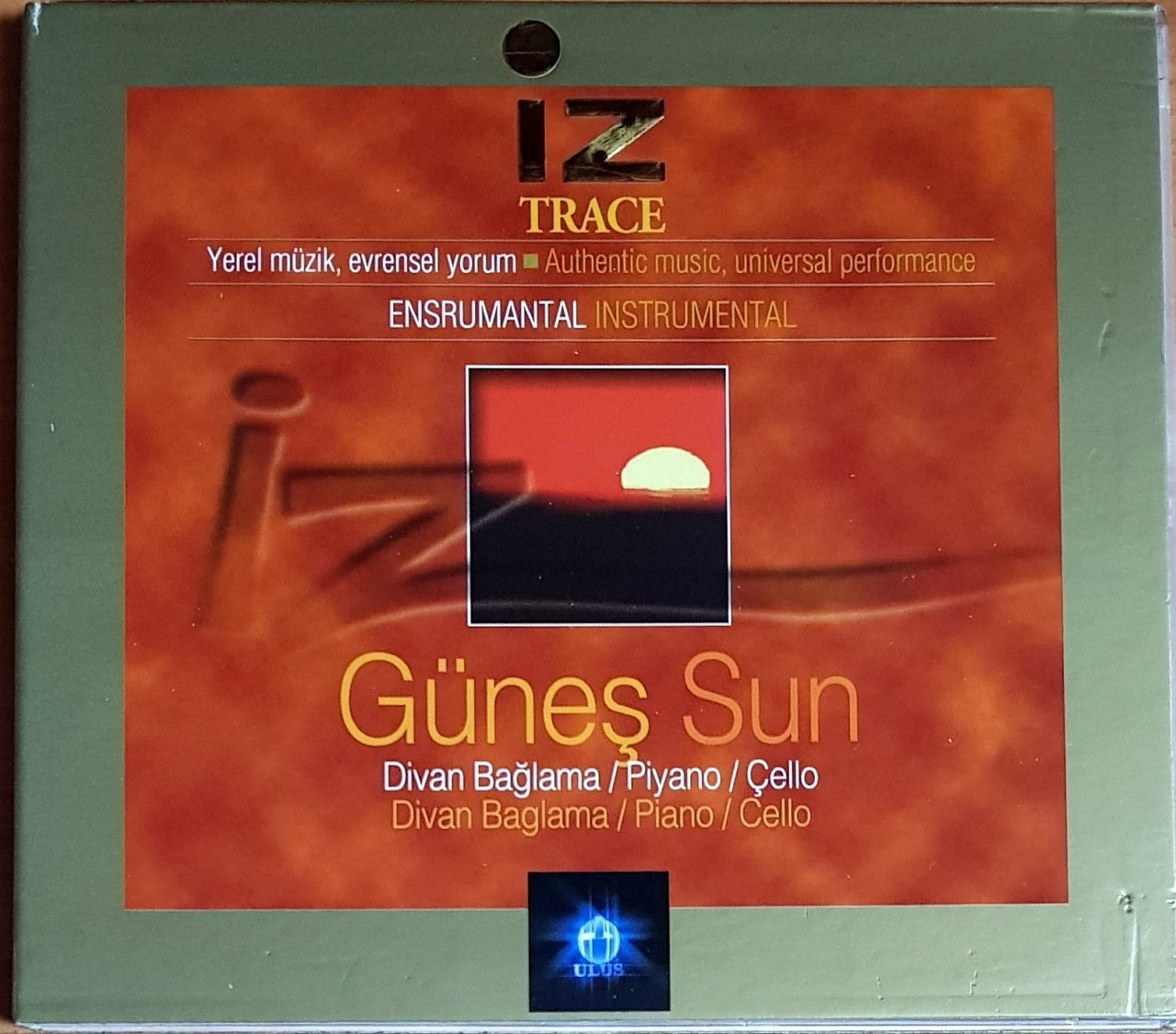 GÜNEŞ / SUN / İZ / TRACE / DİVAN BAĞLAMA, PİYANO, ÇELLO / ULUS MÜZİK CD 2.EL