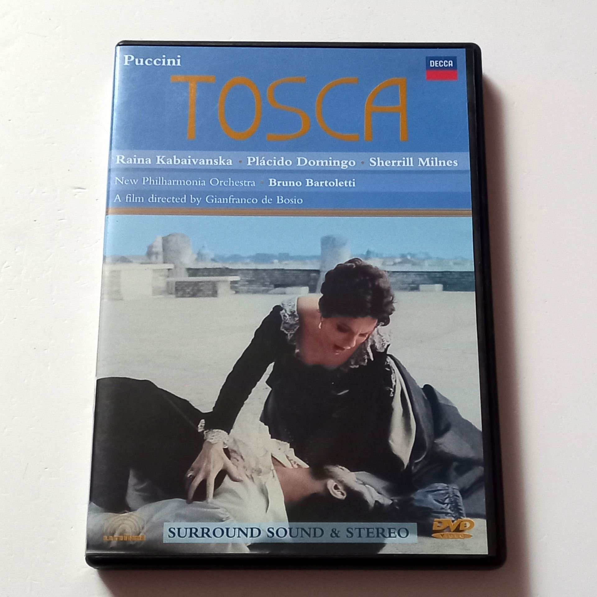 GIACOMO PUCCINI - TOSCA - RAINA KABAIVANSKA, PLACIDO DOMINGO - NEW PHILARMONIA ORCHESTRA, KOND.: BRUNO BARTOLETTI - DVD 2.EL