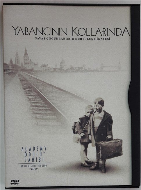 YABANCININ KOLLARINDA - INTO THE ARMS OF STRANGERS - DVD 2.EL