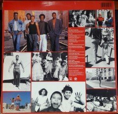 EARTH WIND & FIRE - TOUCH THE WORLD (1987) - 2.EL PLAK